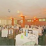 Hotel Sixto *