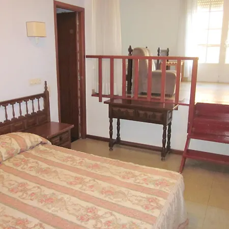 Sixto Hotel *